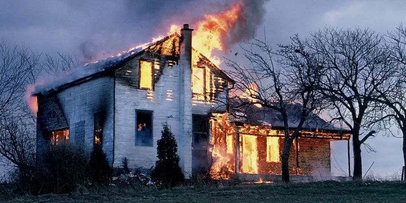 Ý nghĩa thực sự trong giấc mơ thấy cháy nhà là gì?